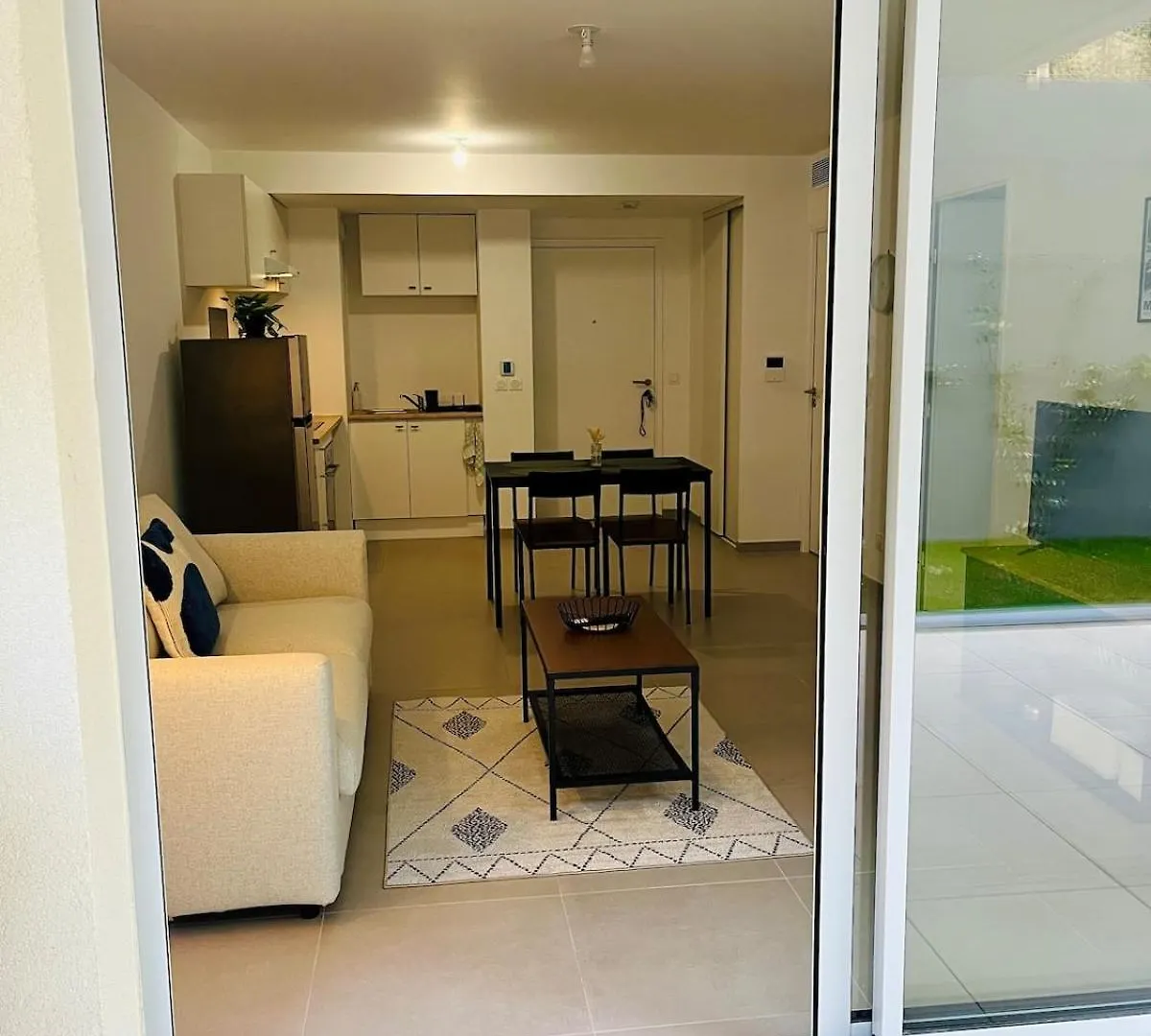 Appartement 2 Pieces Residence Avec Piscine Villeneuve-Loubet Apartment