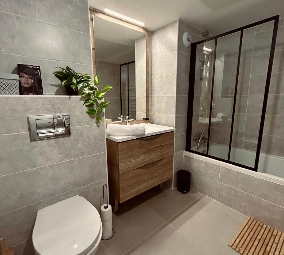 Appartement 2 Pieces Residence Avec Piscine Villeneuve-Loubet France